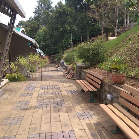 Windale Resorts Pooppara المظهر الخارجي الصورة